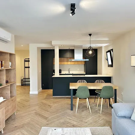 Appartement Newly Renovated In The Center Of - Eaw Homes