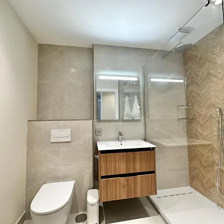 Newly Renovated In The Center Of - Eaw Homes Appartement *