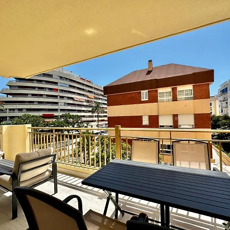 Newly Renovated In The Center Of - Eaw Homes Appartement Marbellac