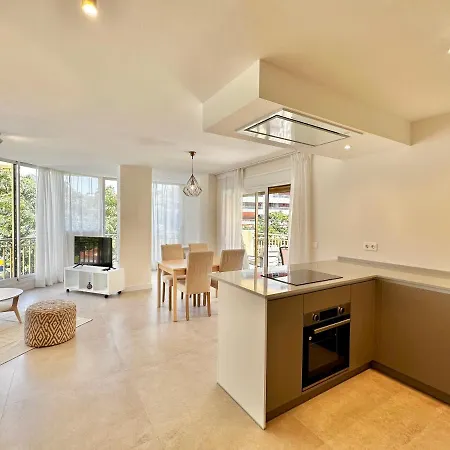Newly Renovated In The Center Of - Eaw Homes Appartement Marbellac